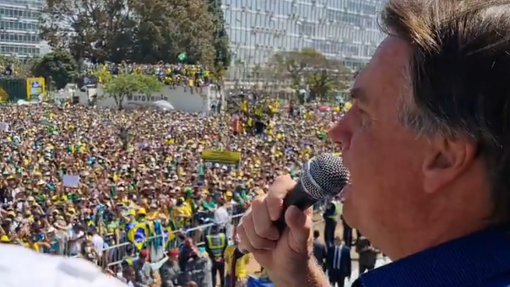 Bolsonaro Brasilia 7 september 2021 Still uit video via Facebook